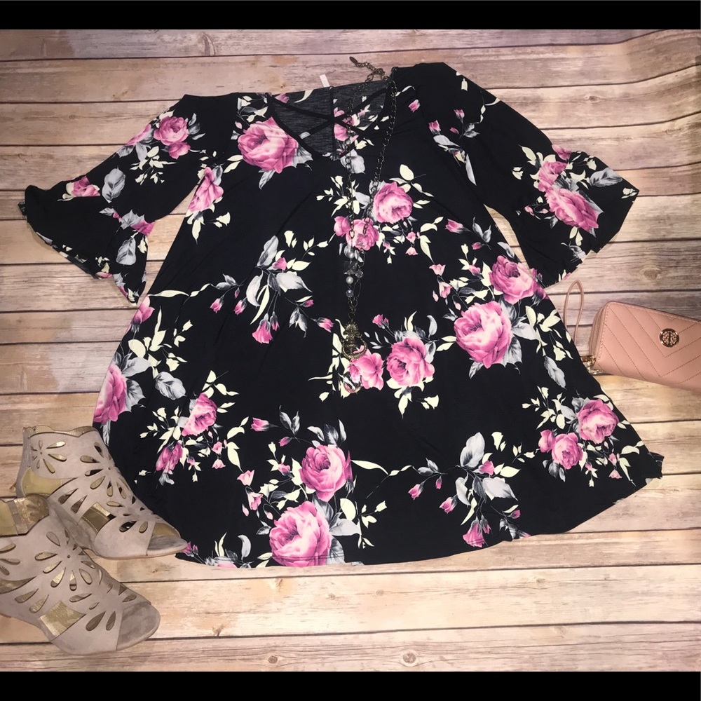 🔴Sizes S/M left 💕